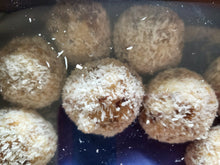 Load image into Gallery viewer, Gooseberry Liqueur Truffles
